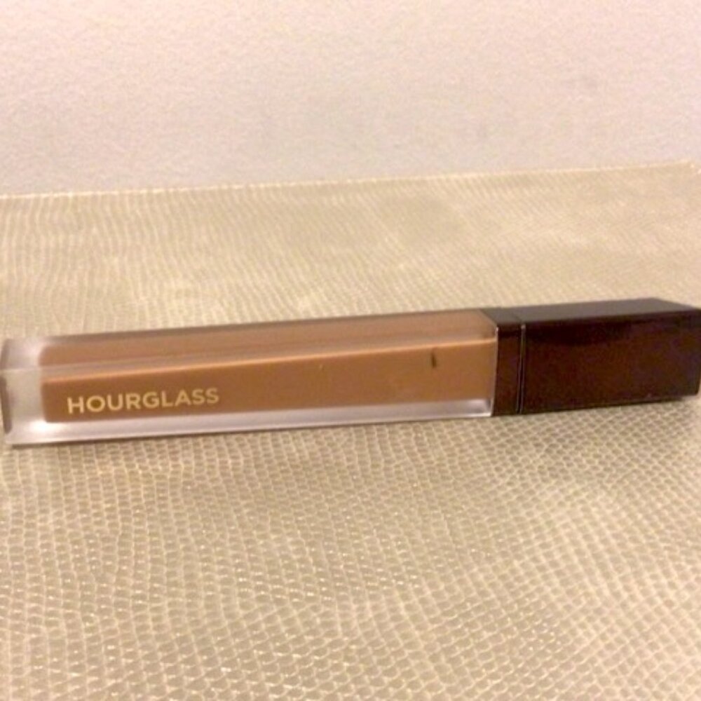 Vanish™ Airbrush Concealer in TEAK